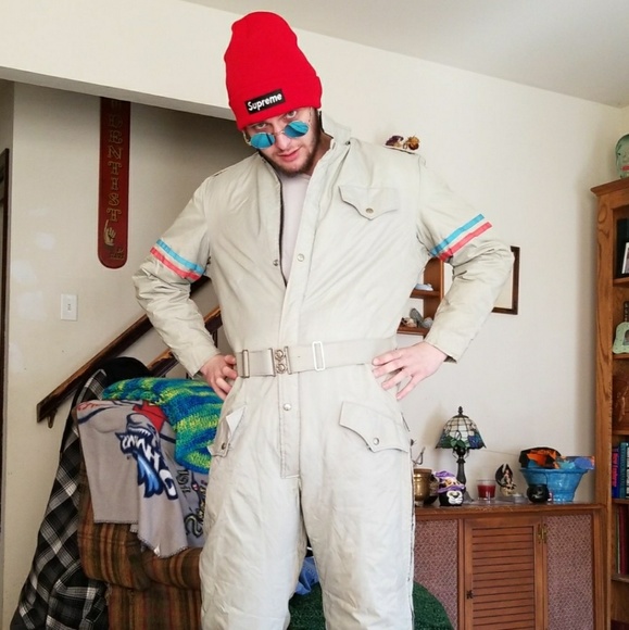 Meet your Posher, Dylan - Picture 2 of 2